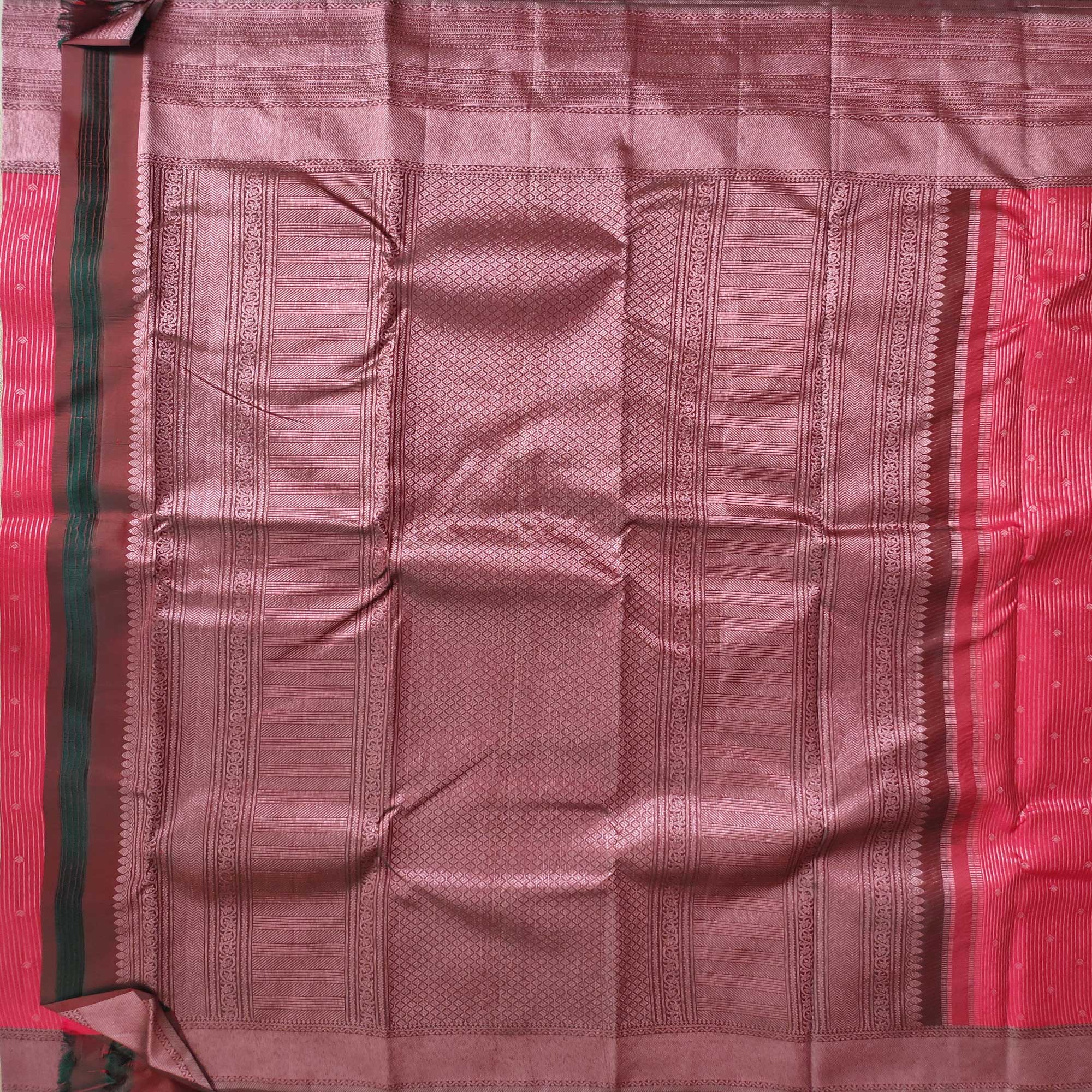 Pink Raspberry Radiance: Pink Zari Kanjivaram Silk Sarees